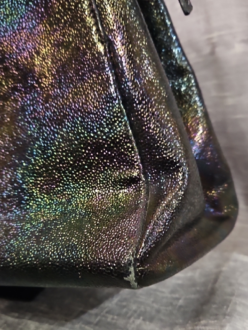 ✨ RARE Collector's Item ✨ Henri Bendel Petrol Oil Slick Carlyle Tote Bag - Picture 7 of 17